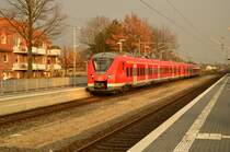 1440 811-6 bringt hier einen S8/S5Zug nach Mänchengladbach Hbf in den Bhf Korschenbroich. Mittwoch 18.2.2015