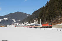 1144 124 mit EC 217 am 14.02.2015 bei Eben im Pongau.