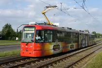 Tschechische Republik / Straßenbahn Ostrava: Vario LF3.E - Wagennummer 1602 ...aufgenommen im Juni 2014 an der Haltestelle  Zahrádky  in Ostrava.