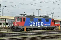 Re 421 386-4 wartet am Badischen Bahnhof auf den nächsten Einsatz. Die Aufnahme stammt vom 02.02.2015.