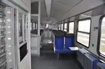 Dieser ex.Kieler 50 80 80-34 151-6 Bnrbdzf 480.2 fährt nun in Stuttgart rum und momentan ist er im 4-Teiler mit Br.143 eingereiht und fährt auf der Filsbahn Plochingen-Geislingen als RB
(Geislingen, 18.02.15)