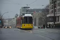 Berliner Straßenbahn an der Friedrichstraße. Aufgenommen am 07.02.2015 / M1 zum Kupfergraben.
