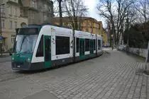 Am 08.02.2015 fährt diese Siemens Combino  416 Offenbach  auf der Linie 94. Aufgenommen an der Haltestelle Potsdam Schloß Charlottenhof.
