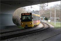 . Abgerundet...

... ist die Brücke einer Hauptstraße über die Trasse der Linie U14 in Stuttgart-Münster an der Haltestelle Elbestraße (im Hintergrund erkennbar).

04.03.2015 (Matthias)