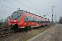 442-620 / 442-120 fährt als RB 28820 nach Königs Wusterhausen. Aufgenommen bei der Ausfahrt Saarmund.
