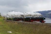 Pacific 01 202 und 01 1066 donnern am 05.03.2015 dem Zugersee entlang von Immensee Richtung Arth-Goldau.