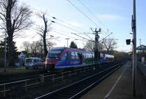 Zwei Euregiobahn (RB20) kommen aus Langerwehe-Stolberg-Altstadt nach Heerlen(NL) aus Richtung Aachen-West,Laurensberg,Richterich und hielten in Kohlscheid und fahren in Richtung Herzogenrath.
Bei schönem Sonnenschein am Kalten Morgen vom 4.3.2015.