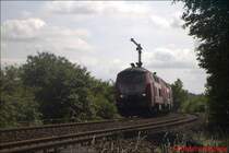 BR 218 171-7 und BR 218 221-0 legten sich am 15.6.2003 mit IC 2574 bei St.Michaelisdonn in die Kurve.