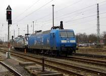 Am 06.03.2015 waren die 145 023-6 und die 145 030-7 von der Press in Stendal abgestellt .