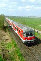 RE 14577 (Cuxhaven–Hamburg Hbf) am 02.05.2006 zwischen Wingst und Hemmoor