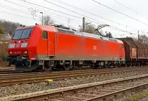 
Die 185 179-9 (91 80 6185 179-9 D-DB) der DB Schenker Rail Deutschland AG verlässt mit einem kurzem Coil-Güterzug am 07.03.2015 Kreuztal in Richtung Hagen. 
Die TRAXX F140 AC 1 wurde 2004 bei Bombardier in Kassel unter der Fabriknummer 33662 gebaut.