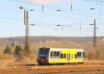 Burgenlandbahn 672 911 als RB 34870 von Naumburg (S) Ost nach Wangen (U), am 28.02.2015 bei der Ausfahrt in Naumburg (S) Hbf.