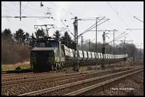 Kohlezüge der Ibbenbürener Zeche trifft man am besten vormittags in der Woche im Bahnhof Ibbenbüren - Esch an. Am 12.03.2015 schob von dort E 101 einen Leerpark  hinauf zur Zeche auf dem Schafberg.