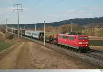 151 155-9 bespannte am 12. März 2015 einen gemischten Güterzug. Kurz vor den Bahnhof Neustadt an der Aisch konnte sie damit abgelichtet werden.