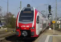 Immer noch fahren die KISS der CFL und die FLIRT des SÜWEX (DB) nur einzeln auf der Moselstrecke. Ab 16. März soll der Flügelzug-Betrieb bis trier losgehen. Im Bild: 2308 als RE 11 Koblenz - Luxemburg fährt aus Koblenz Hbf aus (11.3.15).