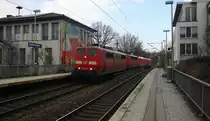 151 031-2,139 554-0,185 180-7,145 068-3 alle von DB kommen als Lokzug von Aachen-West nach Köln-Gremberg und durchfahren Aachen-Schanz,und fahren in Richtung Aachen-Hbf,Köln.
Bei Sonne und wolken am Nachmittag vom 10.3.2015.