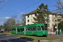 Be 4/6 S 676 auf der Linie 15 kurz nach der Haltestelle Grosspeterstrasse. Die Aufnahme stammt vom 25.02.2015.