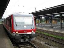 628 660-3 f�hrt in den Hbf. in Warne-Eickel ein.