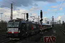 MRCE Dispolok/Bräunert/Transpetrol X4E-872 (193 872) am 23.3.14 mit einem Sonderzug in Essen-West.