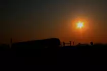 Partielle Sonnenfinsternis ??? TZTZ  
Nicht am Morgen des heutigen 20.M䲺 2015 bei GroߠSankt Florian . Der Sperrschranken in Kilometer 22,2 erstrahlt da in einem ganz anderem Licht.