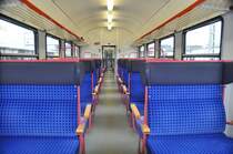  Blick in das Mittlere Sitzabteil mit Sitzbanke im Hannover / DBm-Design des ex. City-Bahn Wagen Köln Gummersbach 50 80 82-34 160 Bnrdzf 460.0. Aufnahme in Stuttgart HBF im Oktober 2014 eingereit im RE Stuttgart-Aalen.