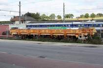 ÖBB Materialwagen 40 81 9415 702-5 am 24.August 2014 im Bf. Mistelbach.
