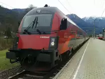 railjet 632 am 2.4.2015, dem letzten Tag des Schienenersatzverkehrs zwischen Oberdrauburg und Lienz, im Bahnhof Oberdrauburg. Im Hintergrund zu sehen ist ein 4024 als R 4867 (Oberdrauburg - Spittal-Millstättersee).