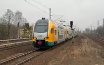 Am 28.03.15 erreicht 445 103 als RE nach Rathenow den Hp. Berlin Jungfernheide.