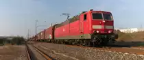 Wie in alten Zeiten - Man fühlt sich zurück versetzt als die BR 181 noch in der Region SAAR-LOR-LUX als Universallokomotive eingesetzt wurde. Am 08.04.2015 sah es ausnahmsweise mal wieder aus wie vor gefühlt ewiger Zeit. 181 204-9 bringt einen gemischten Güterzug (Dillinger Hütte / Fordwerke) nach Mannheim Rbf. Bahnstrecke 3230 Saarbrücken - Karthaus beim Kraftwerk Ensdorf.