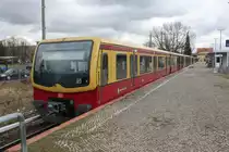 S-Bahn Berlin S5 (BR 481/482) S-Bf Strausberg am 31. März 2015.