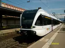 RABe 526 729-9 vereint mit RABe 526 732-3 als S3 nach Herisau, vor der Abfahrt im Bahnhof St. Margrethen. (25.7.2014)