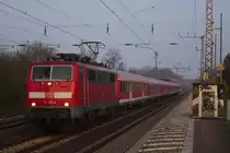 Auch im Jahre 2015 sind die n-Wagen noch im Hannoveraner Raum anzutreffen. 
So konnte 111 135 mit ihrer n-Wagen Garnitur gegen 7:00 in Dedensen abgelichtet werden. 
Aufgenommen am 10.4.15.