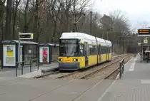Berlin BVG SL 68 (Bombardier GT6-99ZR 2015) Grünau, S-Bf Grünau am 1. April 2015.