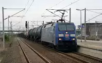 152 136 hatte am 16.04.15 einen gemischten Güterzug am Haken. mit dem sie Bitterfeld Richtung Leipzig durchfuhr.