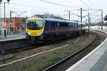 185 107 bei der Einfahrt in den Bahnhof York.01.04.2015.