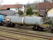 Zas,3380(D-GATXD)7860512-2; ist/war lt. Gefahrenguttafel mit Diesel bzw. Heizöl beladen; Bhf. Ried; 150328