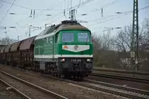 V300 005 zieht am 01.04.2015 eine Güterzug in Richtung Genshagen. Aufgenommen in Saarmund.
