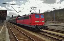 151 046-0 schiebt einen Güterzug die Frankenwaldrampe hoch gesehen am 11.03.15 in Probstzella/Thür.