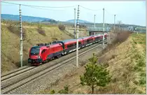 1116 234 mit dem RJ 75 Gustav Mahler bei Pfaffstätten am 25.3.2015