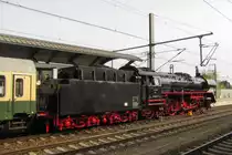 Am 25.04.2015 bespannte die 41 1144-9 der IGE Werrabahn-Eisenach den  Altenburg-Express  von Eisenach nach Altenburg. Beim Halt in Erfurt Hbf bot sich die Gelegenheit für dieses Bild.