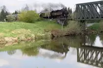 NLB 93.1420 mit dem SR 14514 von St.Pölten Hbf. nach Markt St. Aegyd am Neuwalde am 19.April 2015 bei der Traisenbrücke nach dem Bf. Wilhelmsburg.
