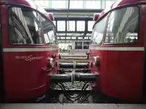 Auge um Auge, Puffer um Puffer. Blick auf die zusammen gekoppelten 798 007-0 und 
798 677-0 als Revier Sprinter im Duisburger Hbf.

Duisburg 25.04.2015