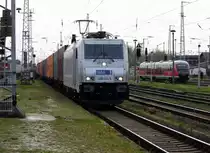 Am 29.04.2015 kam die 386 014-5 von der METRANS aus Richtung Salzwedel nach Stendal und fuhr weiter in Richtung Magdeburg .