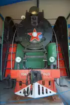 Front der russischen Schnellzug Dampflok P36 0123, ausgestellt im Eisenbahn- und Technikmuseum Prora. - 10.07.2013