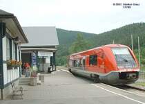 Triebzug 641 020-3 am 22.06.2003 in Obstfelderschmiede, er f�hrt von Rottenbach nach Katzh�tte. 