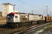 330093 Gro�aufnahme mit dem Bad Kleiner Stellwerk im Hintergrund bei der Ausfahrt. 02/2007