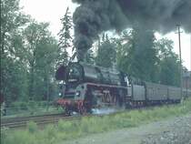 DR Dampflok 01 0531-2 mit einem Personenzug im Mai 1981 bei G�sten(Archiv P.Walter)