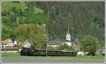 Dampfextrazug zum Muttertag. Davoser Rundfahrt mit der G 4/5 107  Albula . Bei Cazis. (10.05.2015)