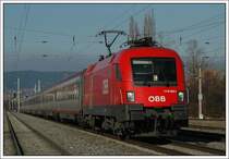 EC 33  Allegro Stradivari  von Wien nach Venezia S.Lucia mit 30 Minuten Versp�tung bei der Durchfahrt in Bad V�slau.