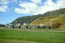 RhB - Dampfzug 3723 von St.Moritz nach Scuol am 09.10.1999 zwischen Celerina und Bever mit Dampflok G 4/5 108 - B 2245 - B� 5060 - D� 4052II - B 2246 - Hinweis: gescanntes Dia
